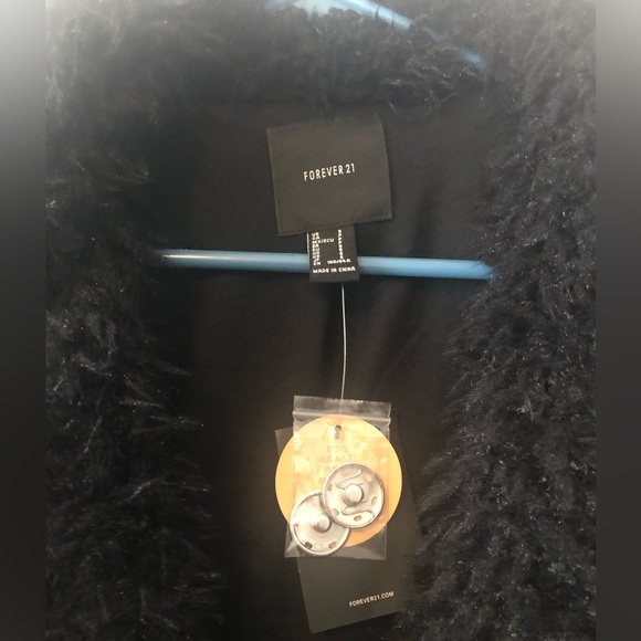 Forever 21 faux fur coat - Picture 2 of 4